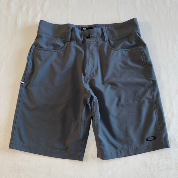 Oakley Men's Regular Fit Casual Hydrolix Active Golf‎ Shorts Charcoal Sz 32 - Picture 1 of 9